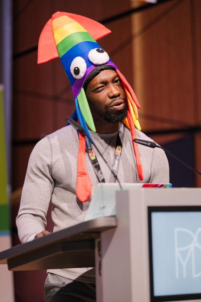 speaker image