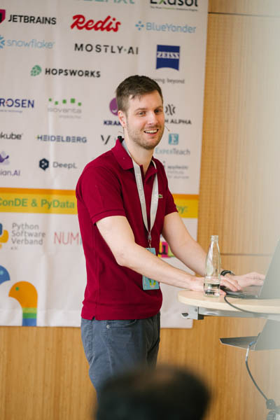 speaker image